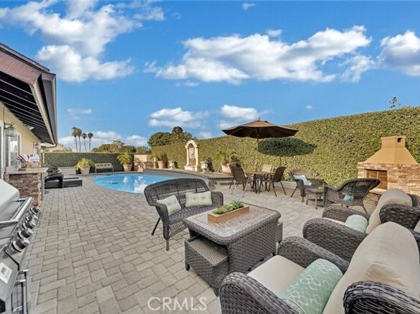21382 Lemontree, Huntington Beach CA 92646