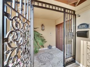 21382 Lemontree, Huntington Beach CA 92646