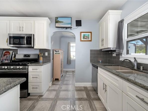 25640 President Avenue, Harbor City (los Angeles) CA 90710