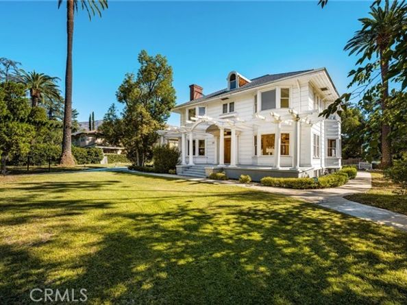 1440 N Los Robles, Pasadena CA 91104