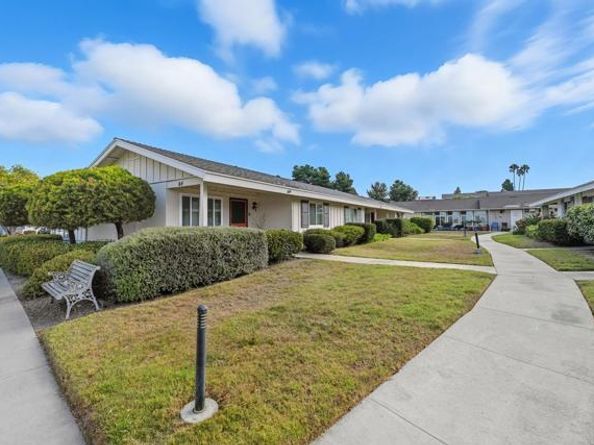 3685 Vista Campana 62, Oceanside CA 92057