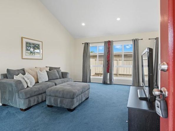 3685 Vista Campana 62, Oceanside CA 92057