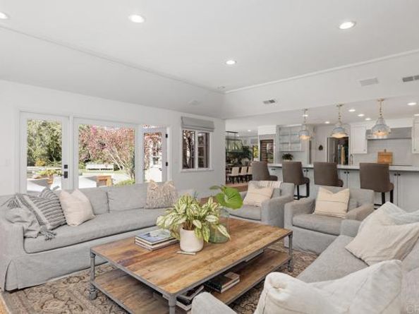 5499 Avenida Maravillas, Rancho Santa Fe CA 92067