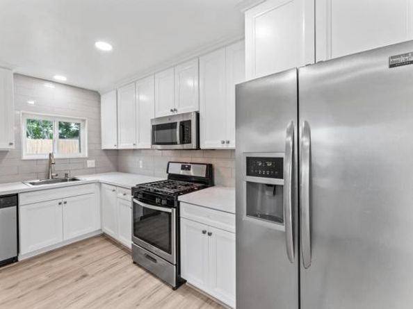 120 N Elm Street, Escondido CA 92025