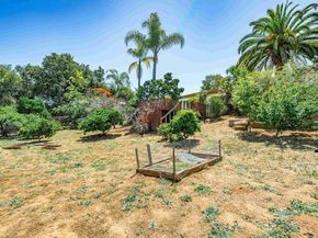 2077 Mountain View Drive, Escondido CA 92027