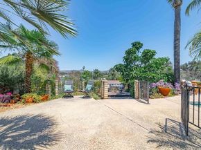 2077 Mountain View Drive, Escondido CA 92027