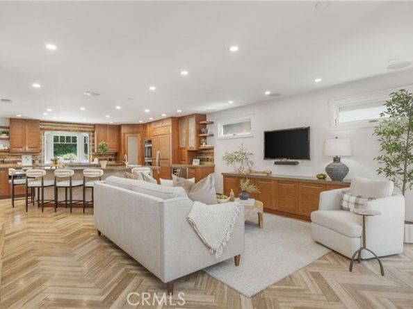 3504 N Poinsettia Avenue, Manhattan Beach CA 90266