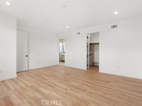 11410 W Calvert Street, North Hollywood (los Angeles) CA 91606