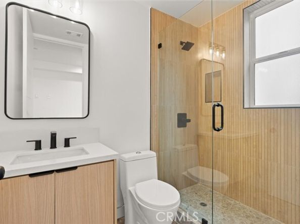 11410 W Calvert Street, North Hollywood (los Angeles) CA 91606