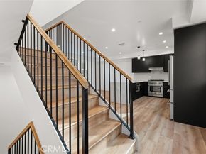 11410 W Calvert Street, North Hollywood (los Angeles) CA 91606