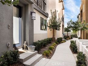 1642 W Saratoga Lane, San Pedro (los Angeles) CA 90732