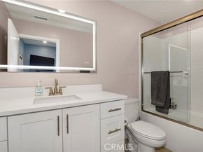1642 W Saratoga Lane, San Pedro (los Angeles) CA 90732