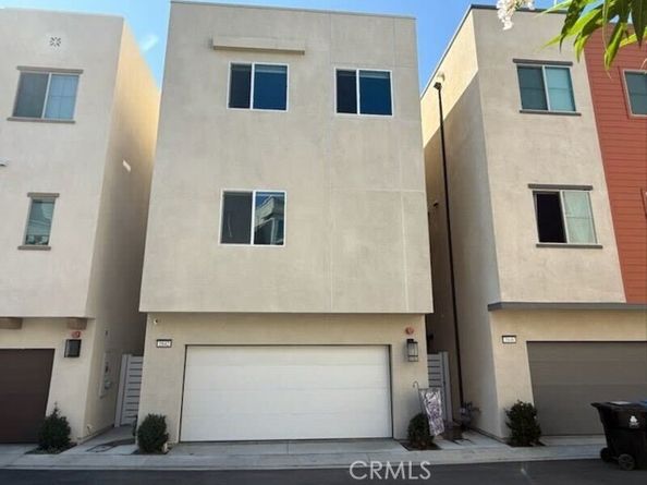 1642 W Saratoga Lane, San Pedro (los Angeles) CA 90732