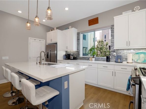 1642 W Saratoga Lane, San Pedro (los Angeles) CA 90732