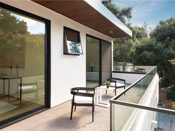 9836 Yoakum Drive, Beverly Hills CA 90210