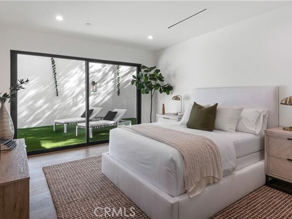 9836 Yoakum Drive, Beverly Hills CA 90210