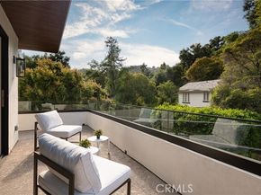 9836 Yoakum Drive, Beverly Hills CA 90210