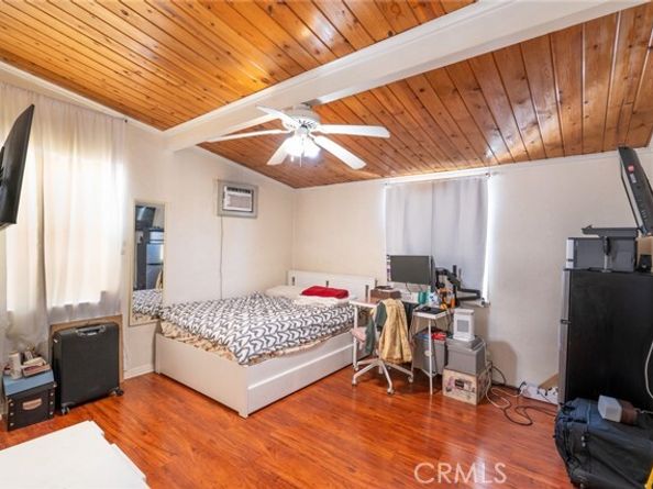 8515 Mammoth Avenue, Panorama City (los Angeles) CA 91402