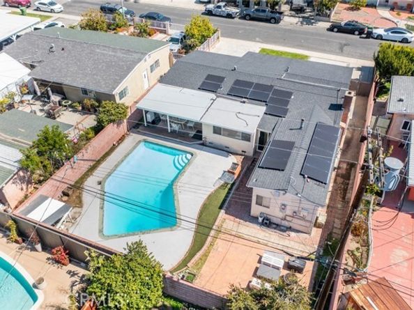 8515 Mammoth Avenue, Panorama City (los Angeles) CA 91402