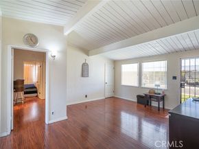 8515 Mammoth Avenue, Panorama City (los Angeles) CA 91402