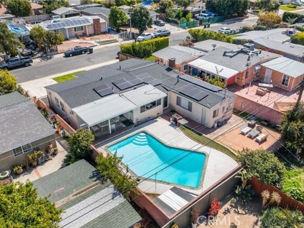 8515 Mammoth Avenue, Panorama City (los Angeles) CA 91402
