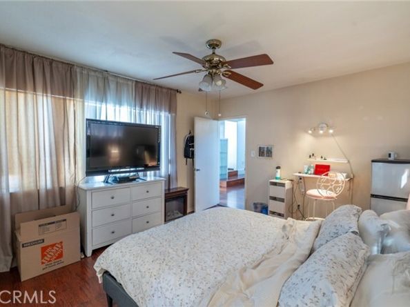 8515 Mammoth Avenue, Panorama City (los Angeles) CA 91402