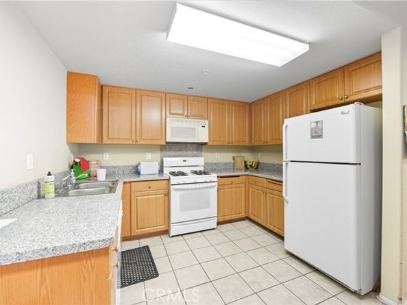 200 5 TH Street 101, Alhambra CA 91801