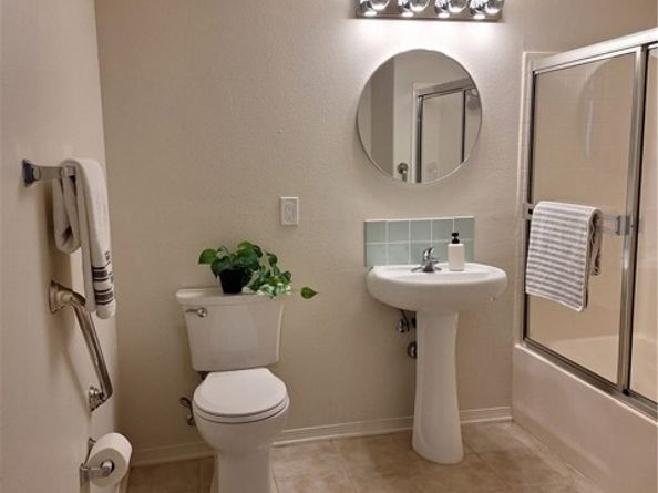 200 5 TH Street 101, Alhambra CA 91801