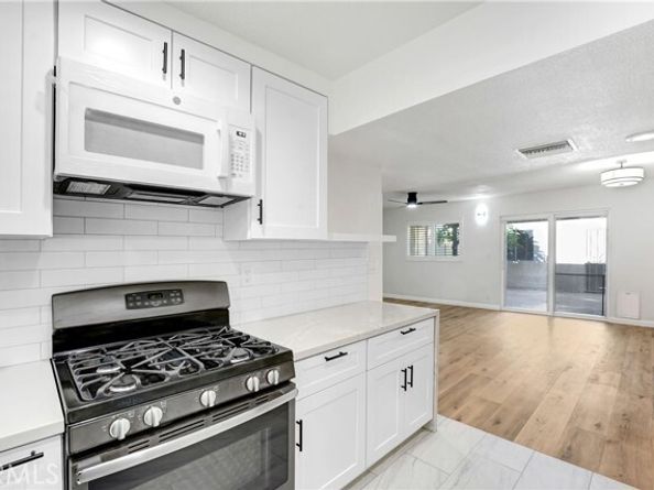 6601 Wilbur Avenue 51, Reseda (los Angeles) CA 91335