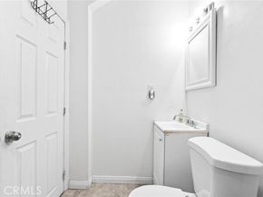 15219 Willard, Van Nuys (los Angeles) CA 91402