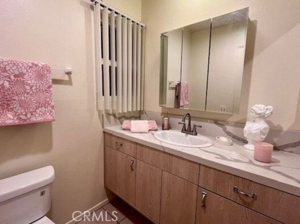 22855 Vanowen, West Hills (los Angeles) CA 91307