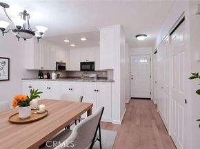 7101 Farralone Avenue 135, Canoga Park (los Angeles) CA 91303