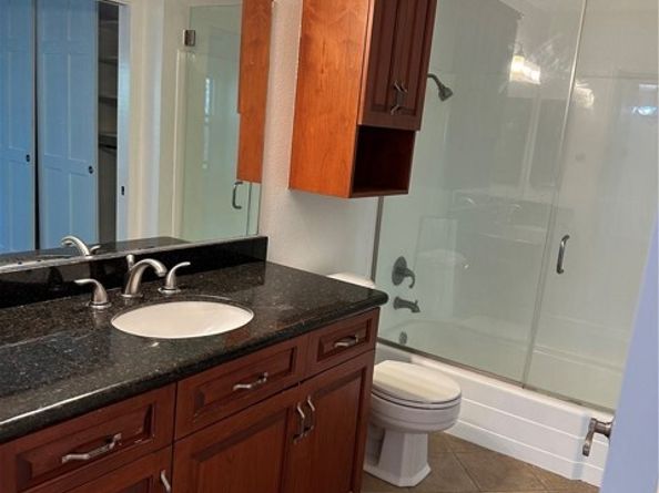 7101 Farralone Avenue 135, Canoga Park (los Angeles) CA 91303