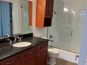 7101 Farralone Avenue 135, Canoga Park (los Angeles) CA 91303