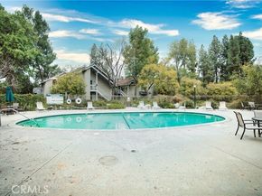 7101 Farralone Avenue 135, Canoga Park (los Angeles) CA 91303