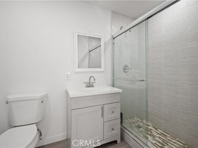7445 Balcom Avenue, Reseda (los Angeles) CA 91335