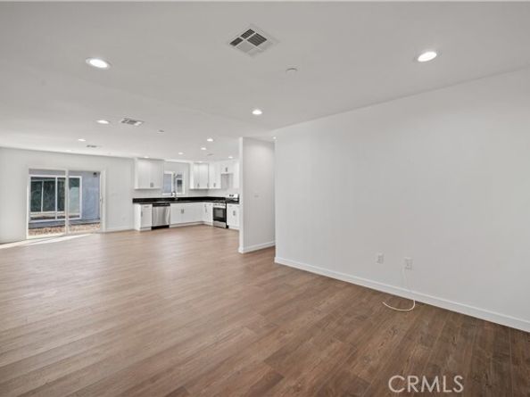 7445 Balcom Avenue, Reseda (los Angeles) CA 91335