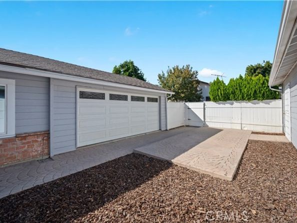 7445 Balcom Avenue, Reseda (los Angeles) CA 91335