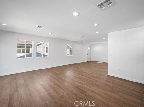 7445 Balcom Avenue, Reseda (los Angeles) CA 91335