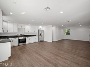 7445 Balcom Avenue, Reseda (los Angeles) CA 91335