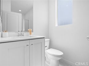9423 N Sepulveda Blvd 1, North Hills (los Angeles) CA 91343