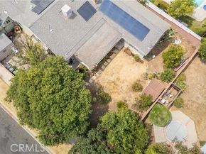 6402 Graves Avenue, Van Nuys (los Angeles) CA 91406