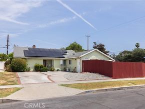 6402 Graves Avenue, Van Nuys (los Angeles) CA 91406