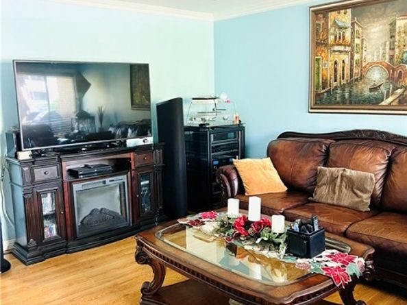 18958 Sherman Way 19, Reseda (los Angeles) CA 91335