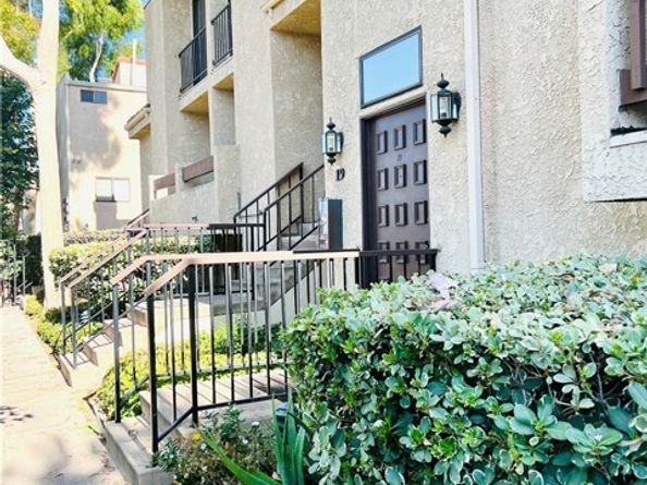 18958 Sherman Way 19, Reseda (los Angeles) CA 91335