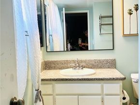 18958 Sherman Way 19, Reseda (los Angeles) CA 91335