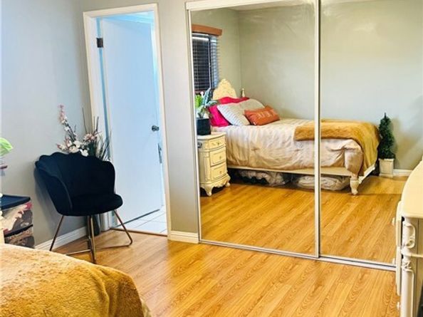 18958 Sherman Way 19, Reseda (los Angeles) CA 91335