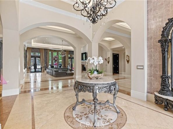 4555 Winnetka Avenue, Woodland Hills (los Angeles) CA 91364