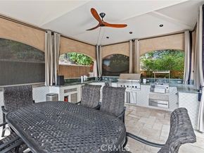 4555 Winnetka Avenue, Woodland Hills (los Angeles) CA 91364