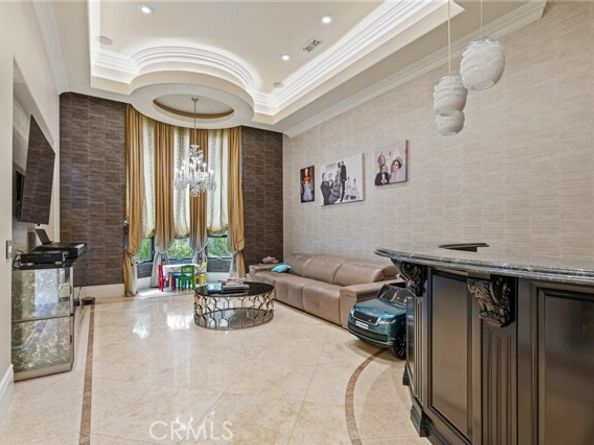 4555 Winnetka Avenue, Woodland Hills (los Angeles) CA 91364